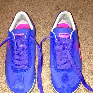 Puma girl shoes for kids or adults